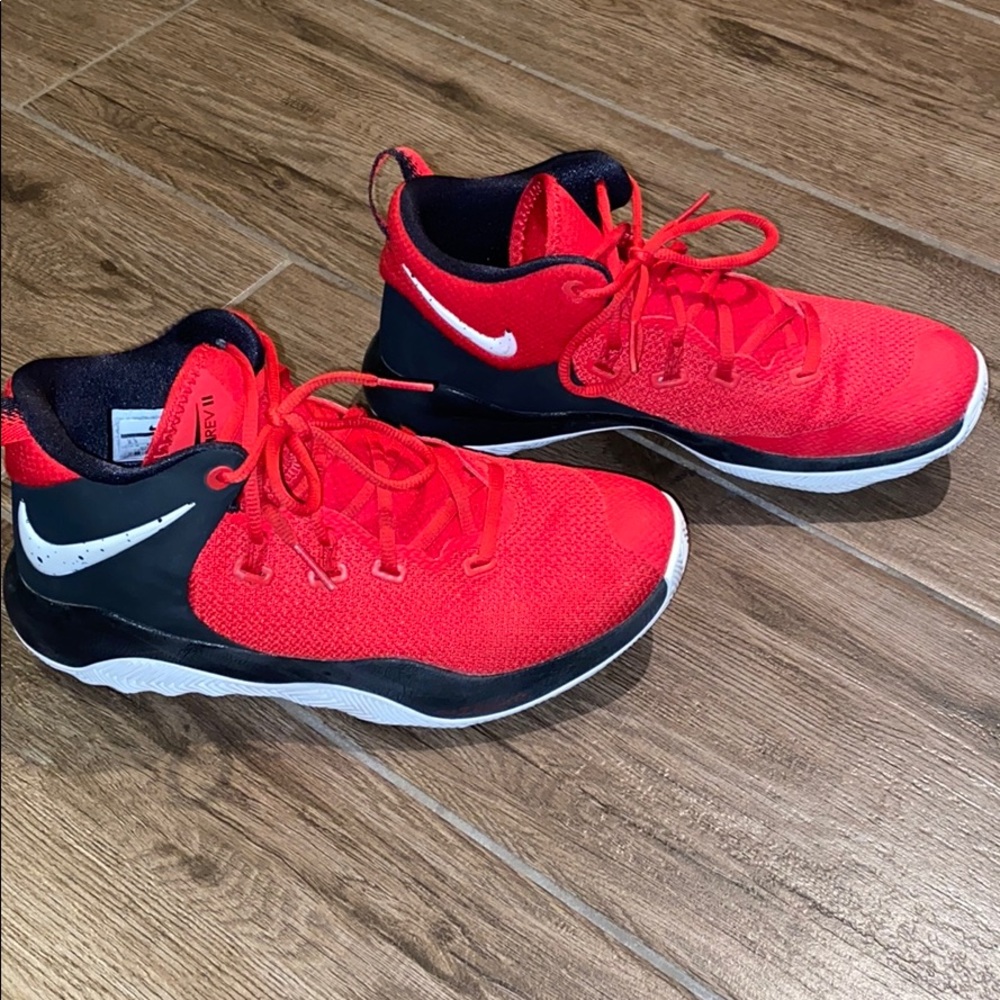 Boys Nike Shoes- size 6.5